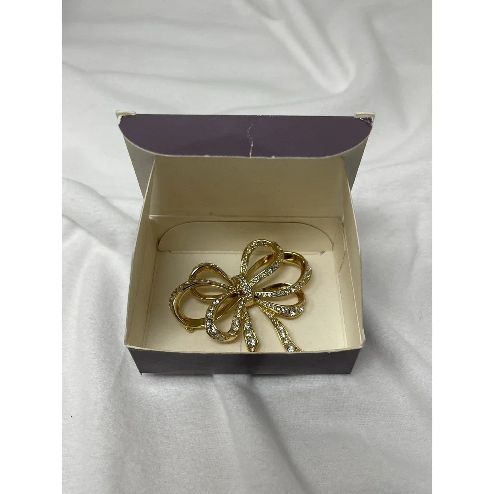 Vintage KJL For Avon Bow Pin Brooch Crystal Gold Tone Kenneth Jay Lane 2 3/4 In.